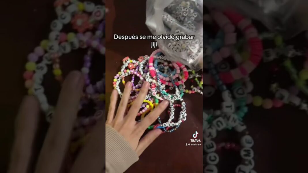 Haciendo freebies para el concierto de Twice #twice #freebies #KPop #once #twiceconcert #twicemexico