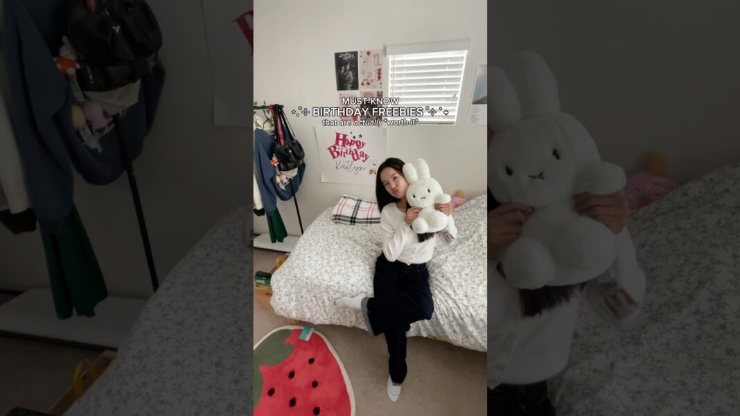 must know birthday freebies that are *actually* worth it! sub @lifebykaitlyn #fypシ゚viral #freebies