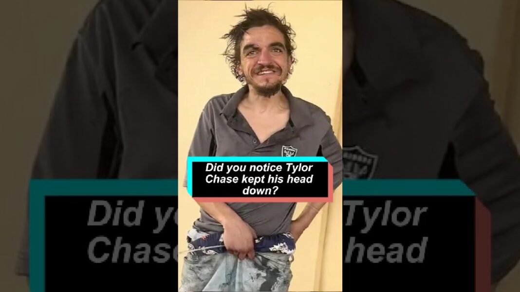 Did you notice Tylor Chase kept his head down? #tylorchase #danielcurtislee #celebrity #usa #fyp